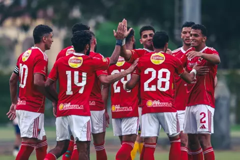  3 نقاط من ذهب.. هل يقتحم الأهلي المربع الذهبي من بوابة الحرس؟